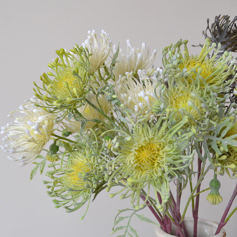 25" künstliche Nadelkissenblumen, 3er-Set